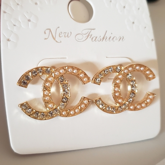 Initial Necklace Earrings Luxe Set Layered Double C Goldtone Faux Pearl New - Picture 3 of 4